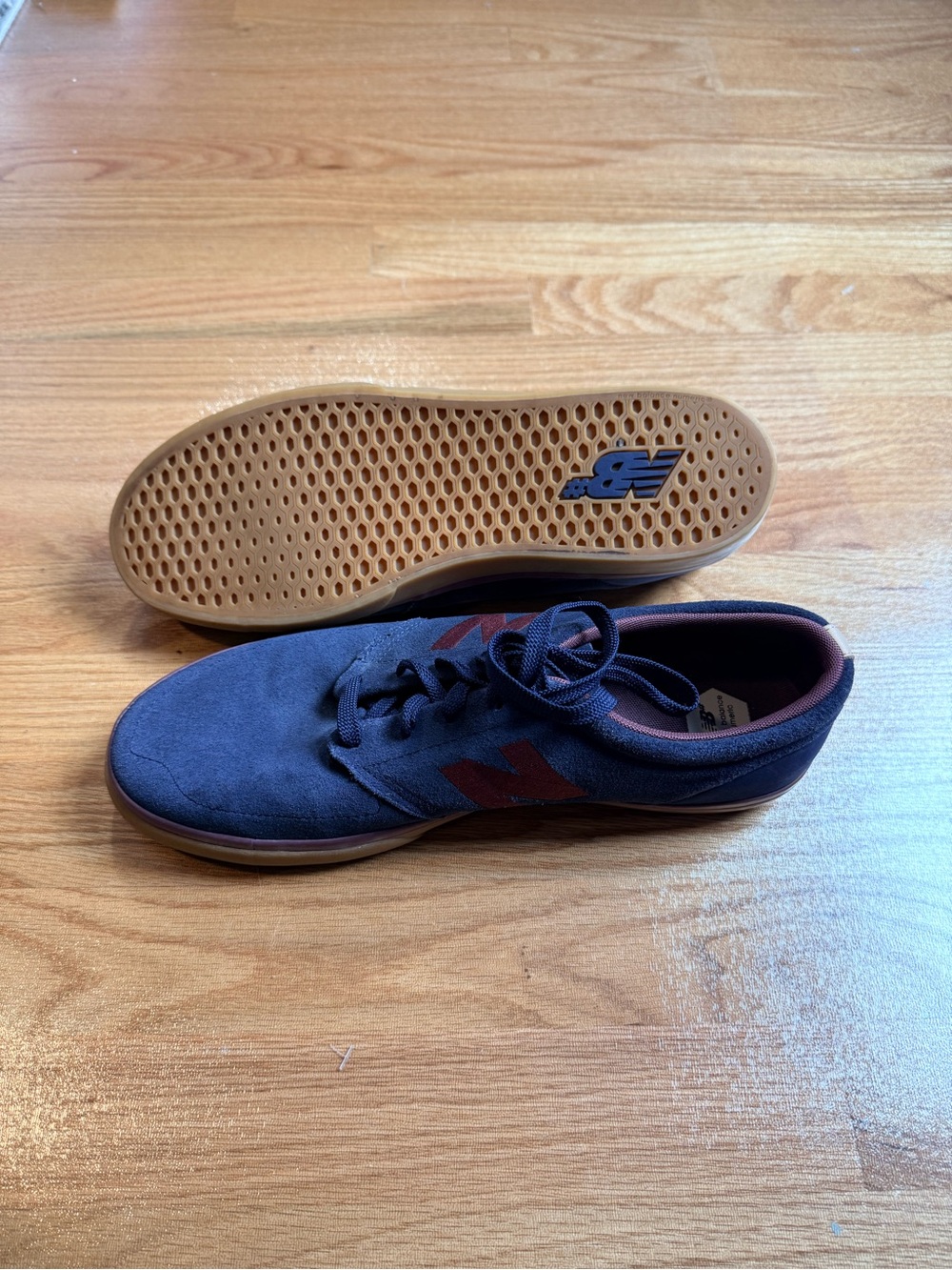 New Balance Men's Brighton 345 Navy Suede Sneakers with Maroon Accents - Picture 5 of 7